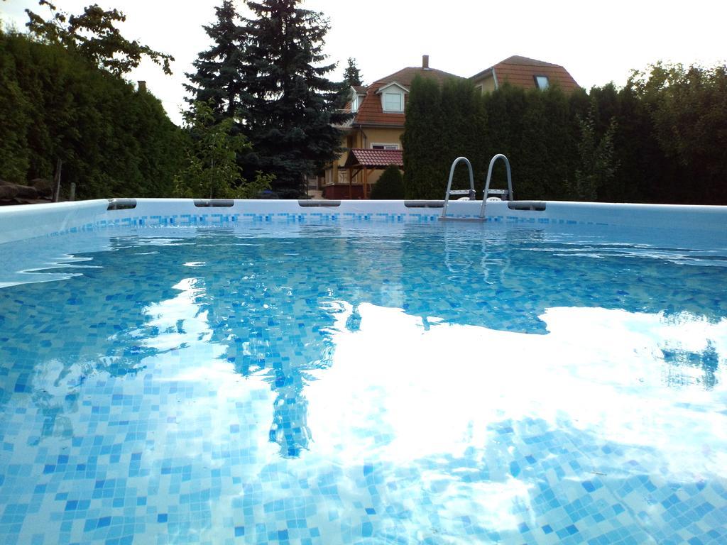 Aniko Apartmanhaz Balatonföldvár المظهر الخارجي الصورة